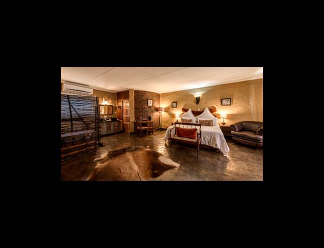 1,100M² HOTEL FOR SALE IN ZWAVELPOORT AH